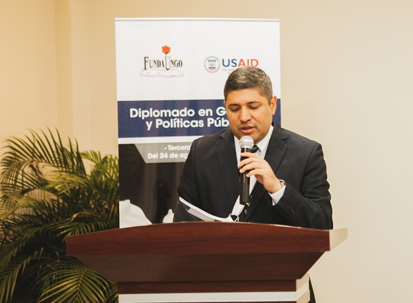 Dr. Oscar Morales